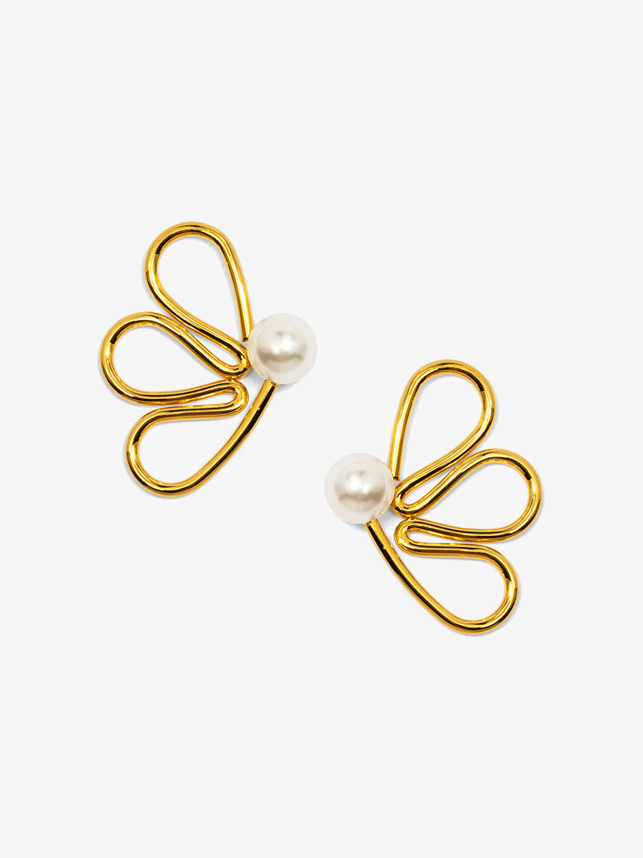 Petal Pearl Stud Earring