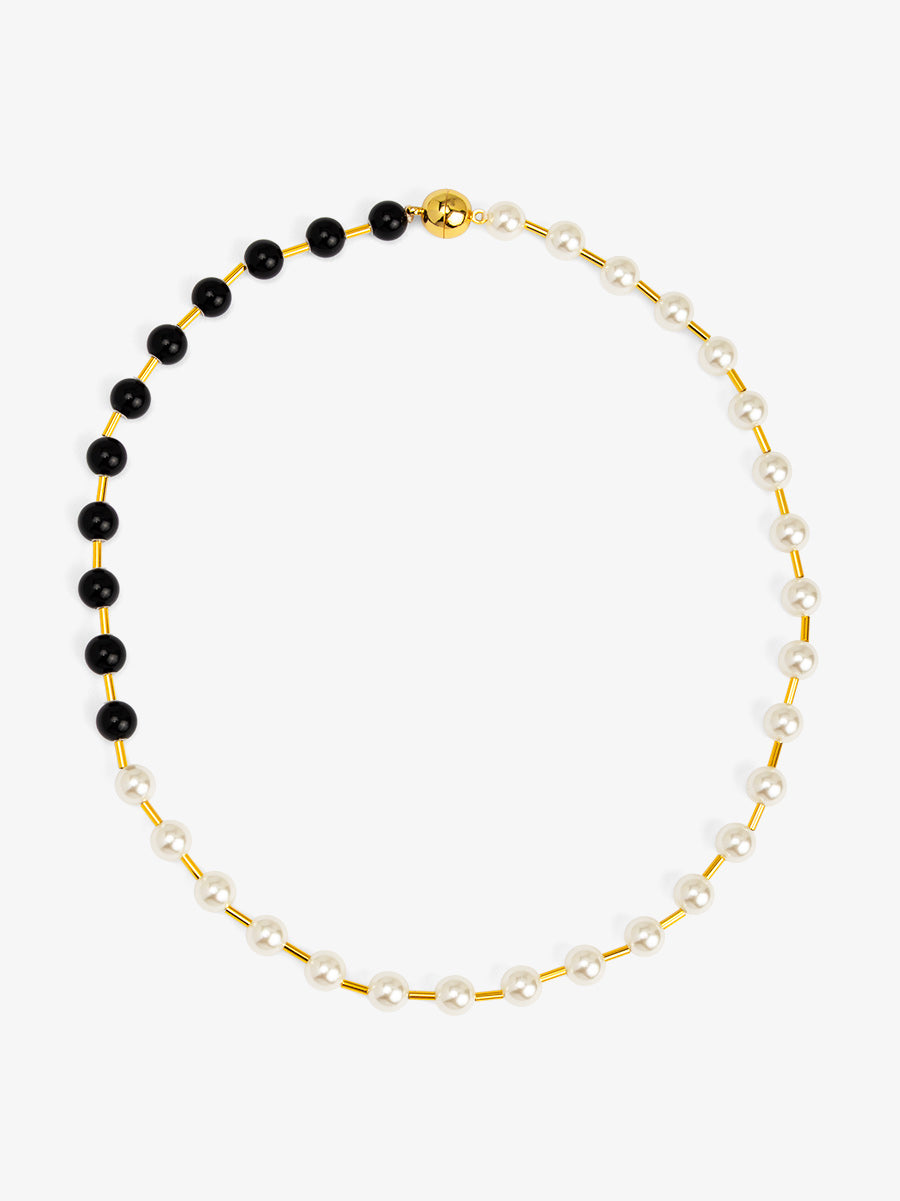 Black and White Pearl Beaded Magnetic Necklace