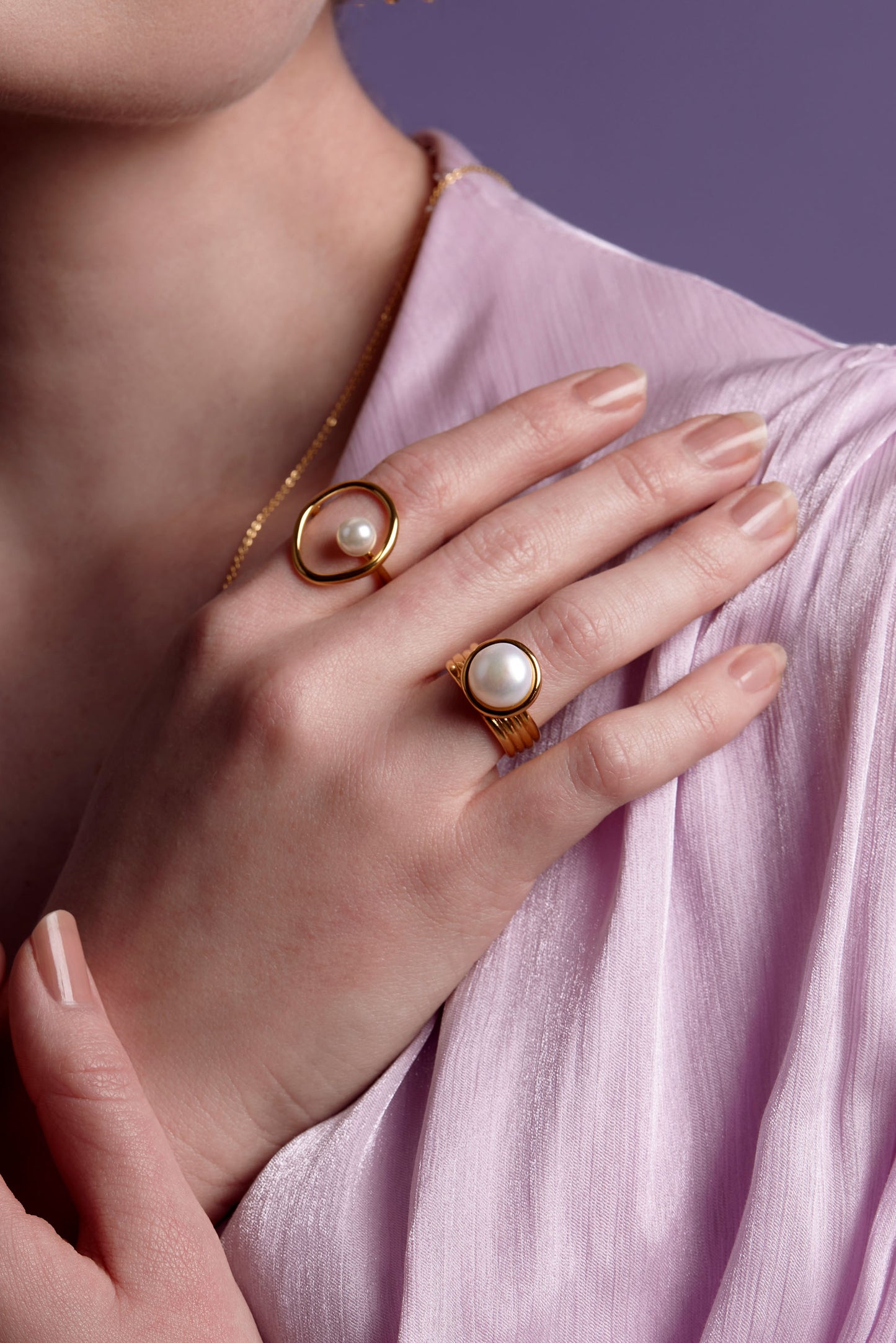 Adjustble Pearl Ribbed Band Ring