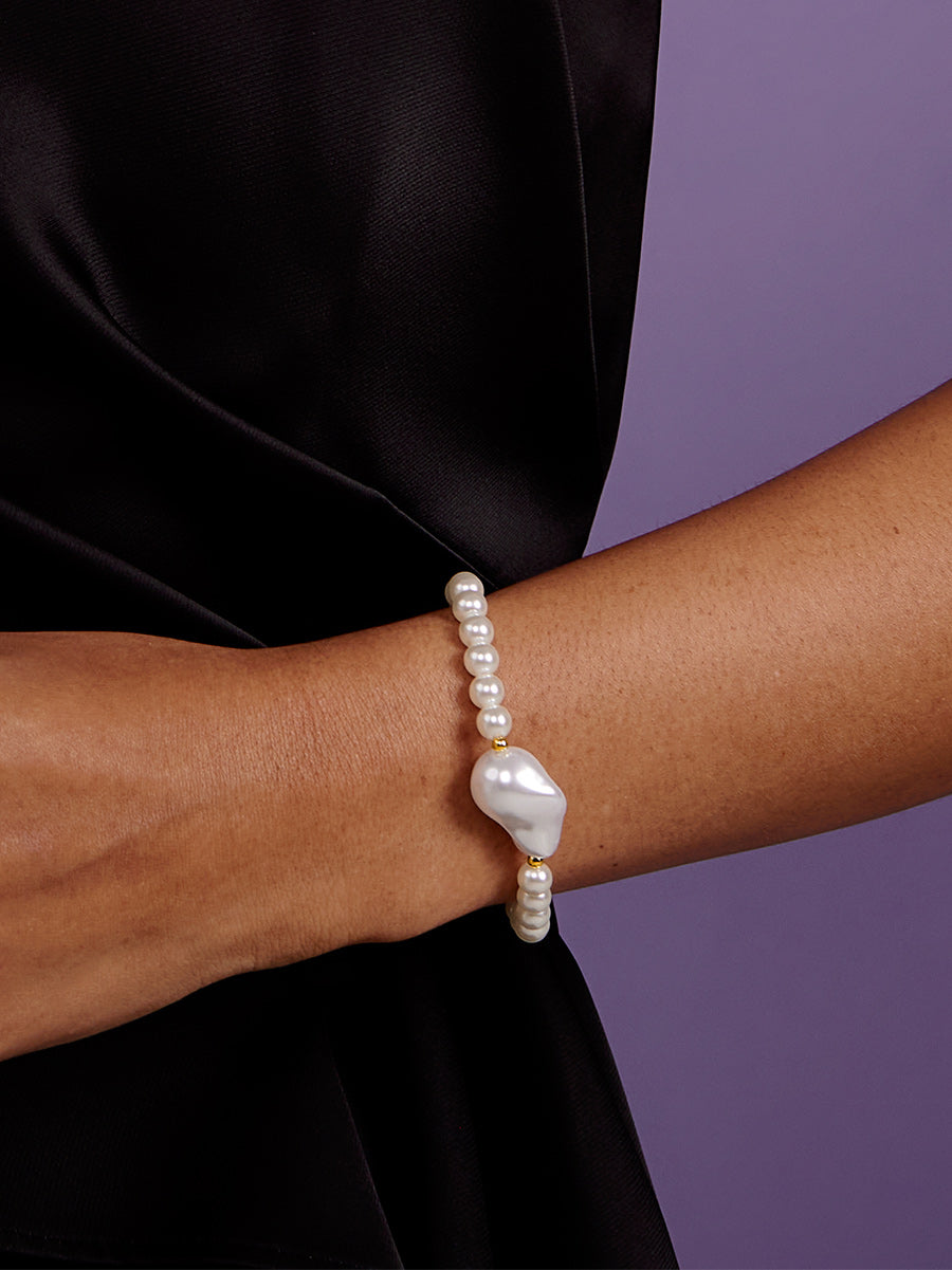Baroque Pearl Charm Stretch Bracelet