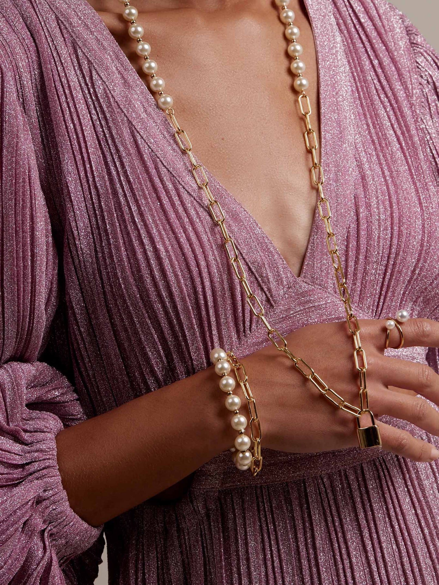 Pearl and Link Gold Bracelet