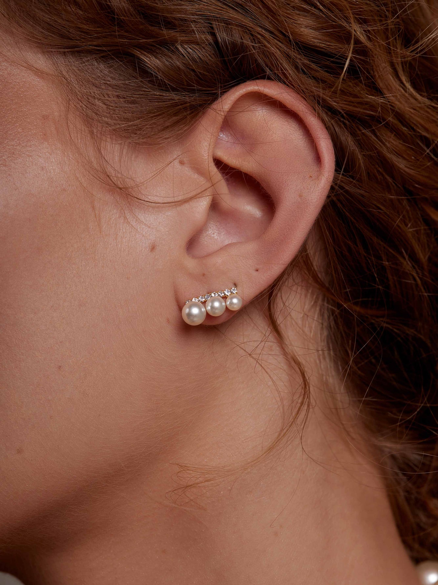 Graduated Pearl Crystal Stud Earring