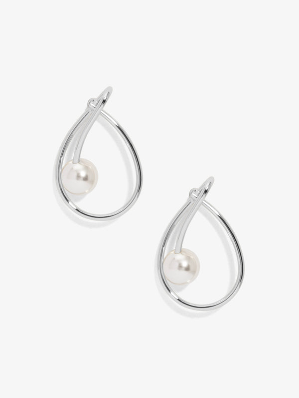 Oval Knotted Pearl Stud Earring