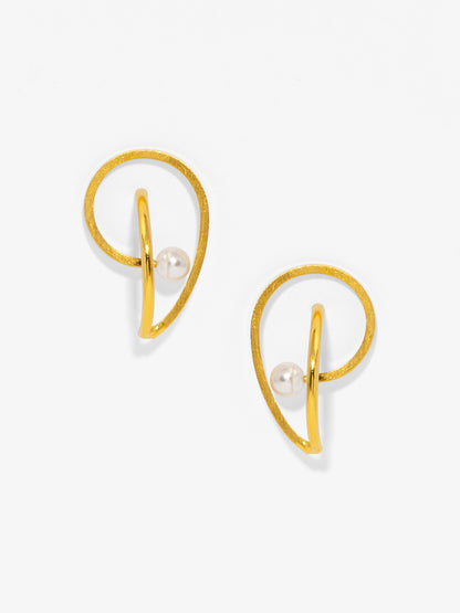 Geonetric Ear Pearl Drop Earring