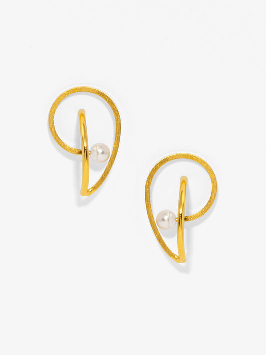 Geonetric Ear Pearl Drop Earring