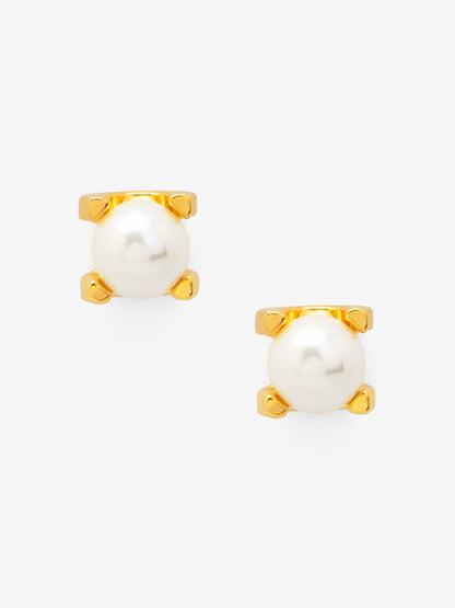 Pearl Stud Earring with Setting