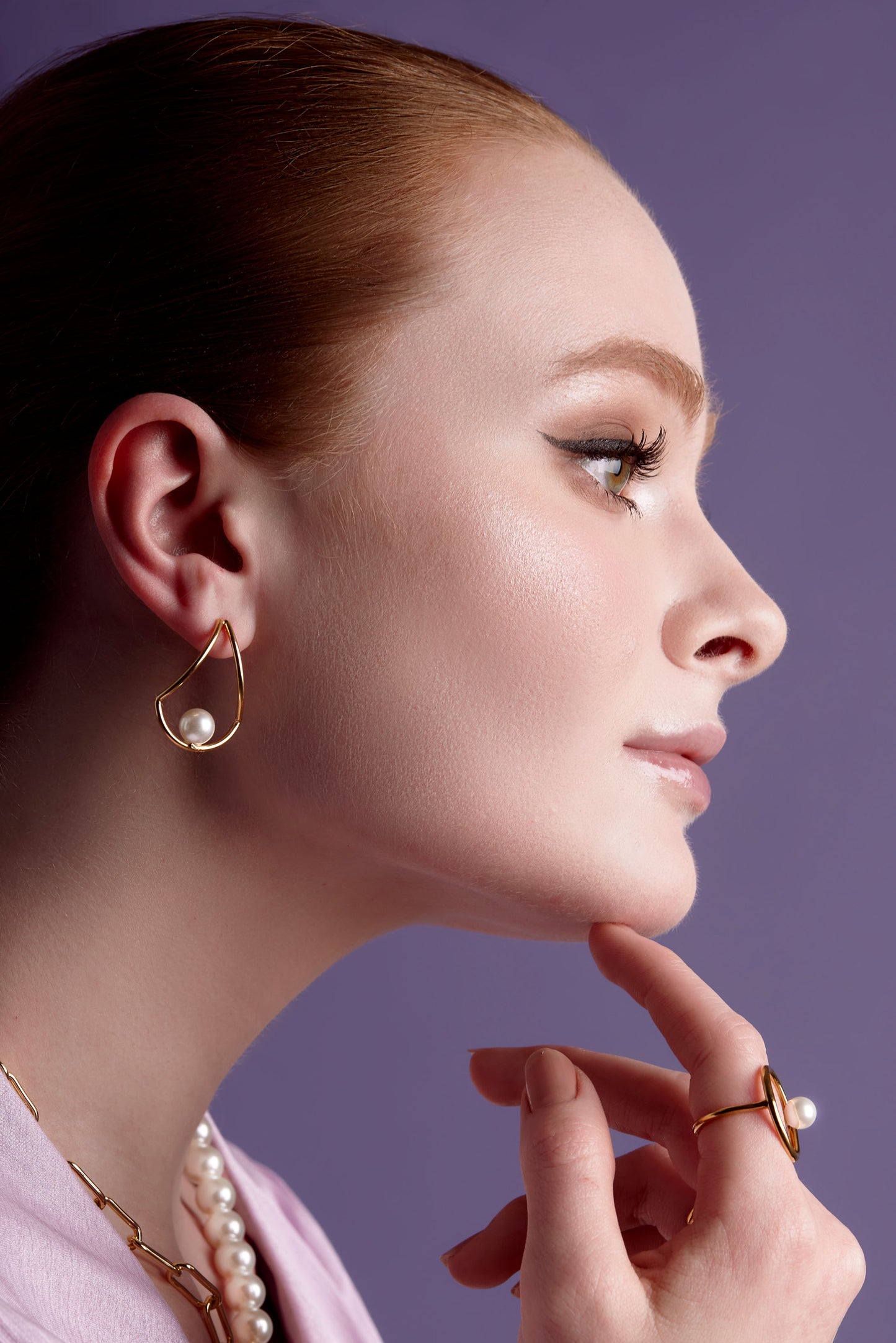 Hollow Teardrop Pearl Earring