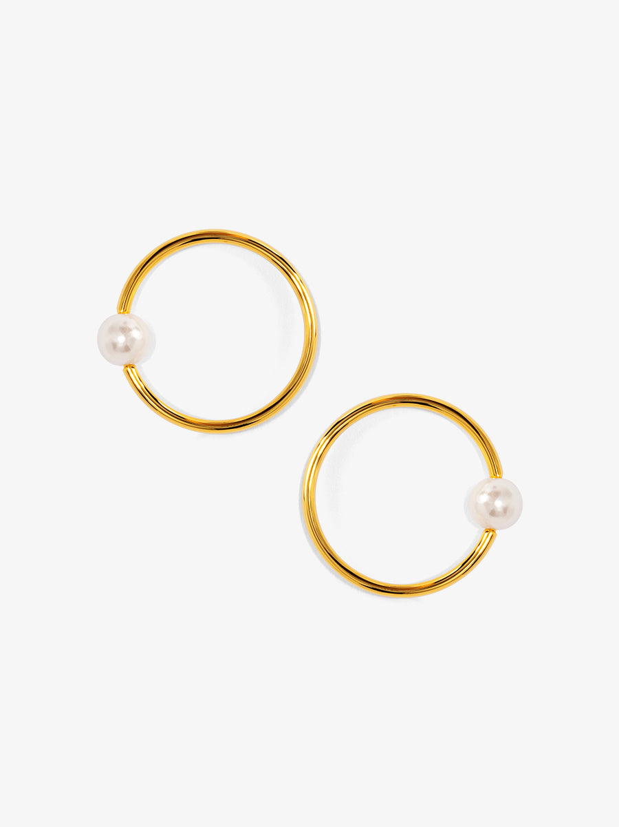 Front-facing Pearl Accent Circle Earring