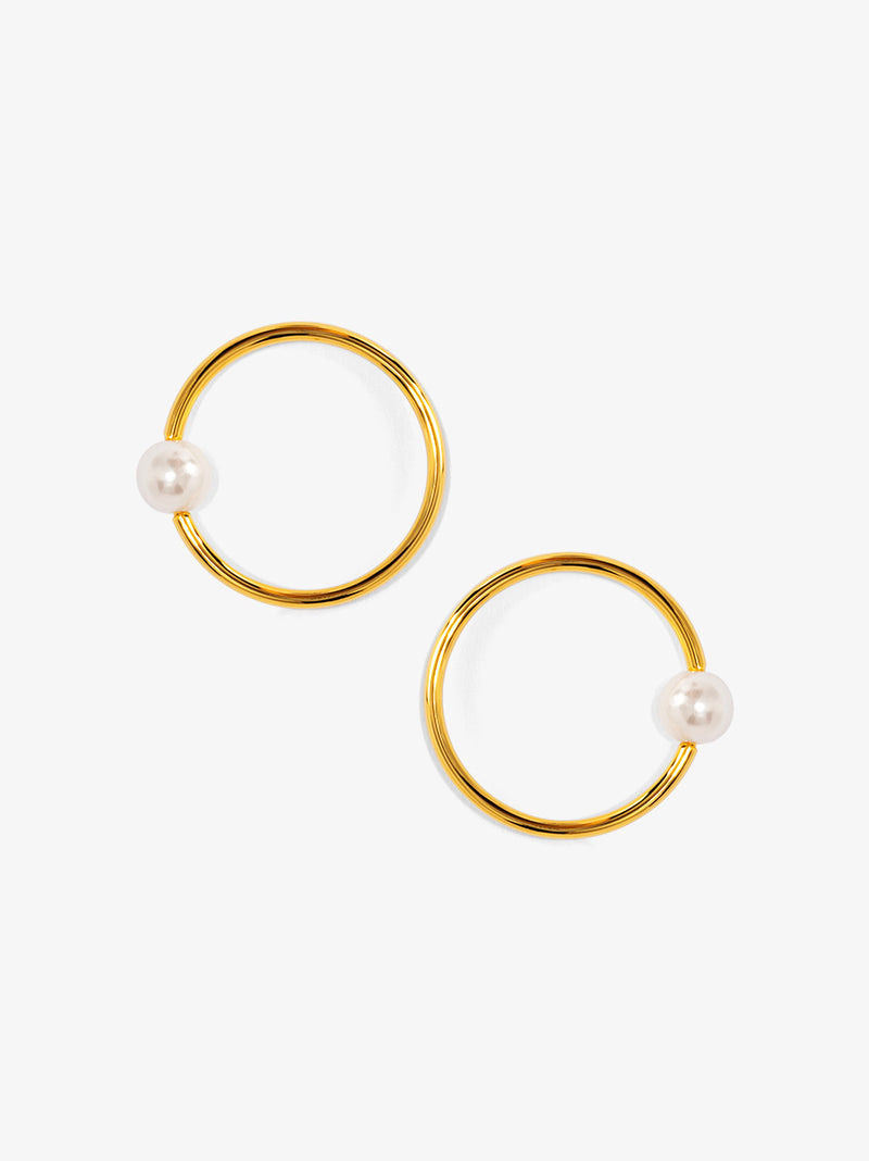 Front-facing Pearl Accent Circle Earring