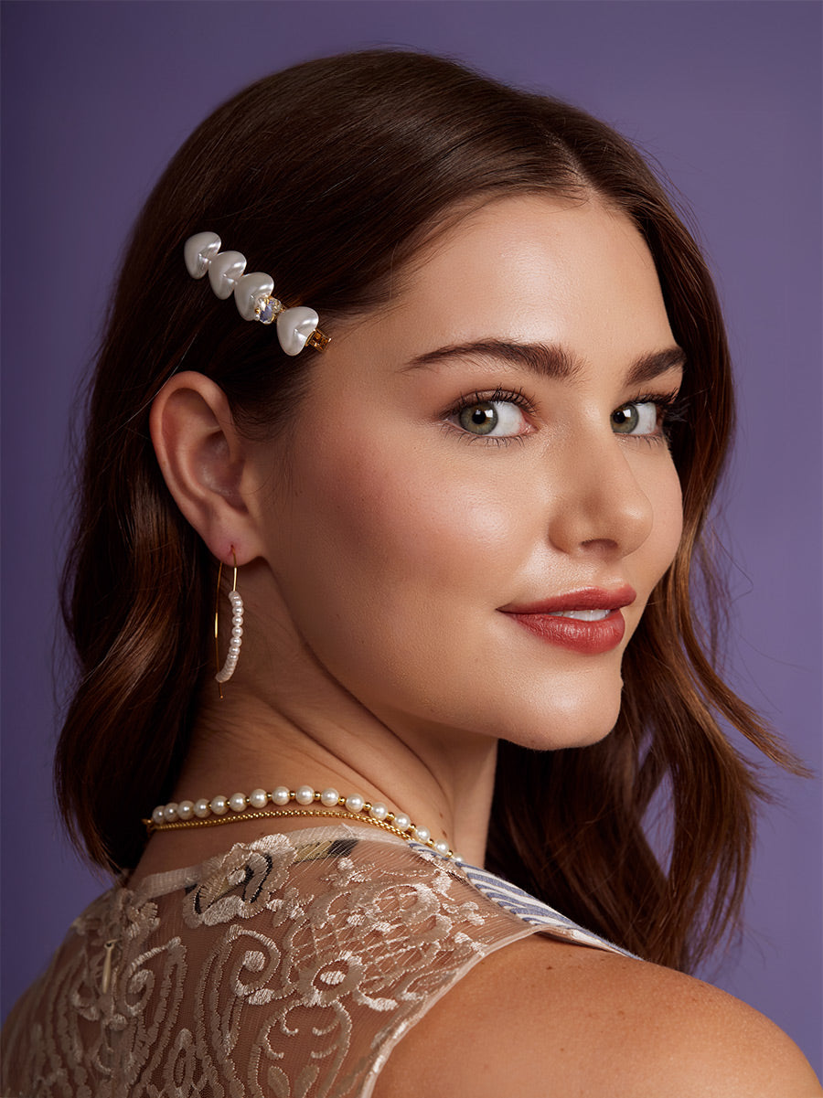 Heartline Pearl Wire Hoop Earring