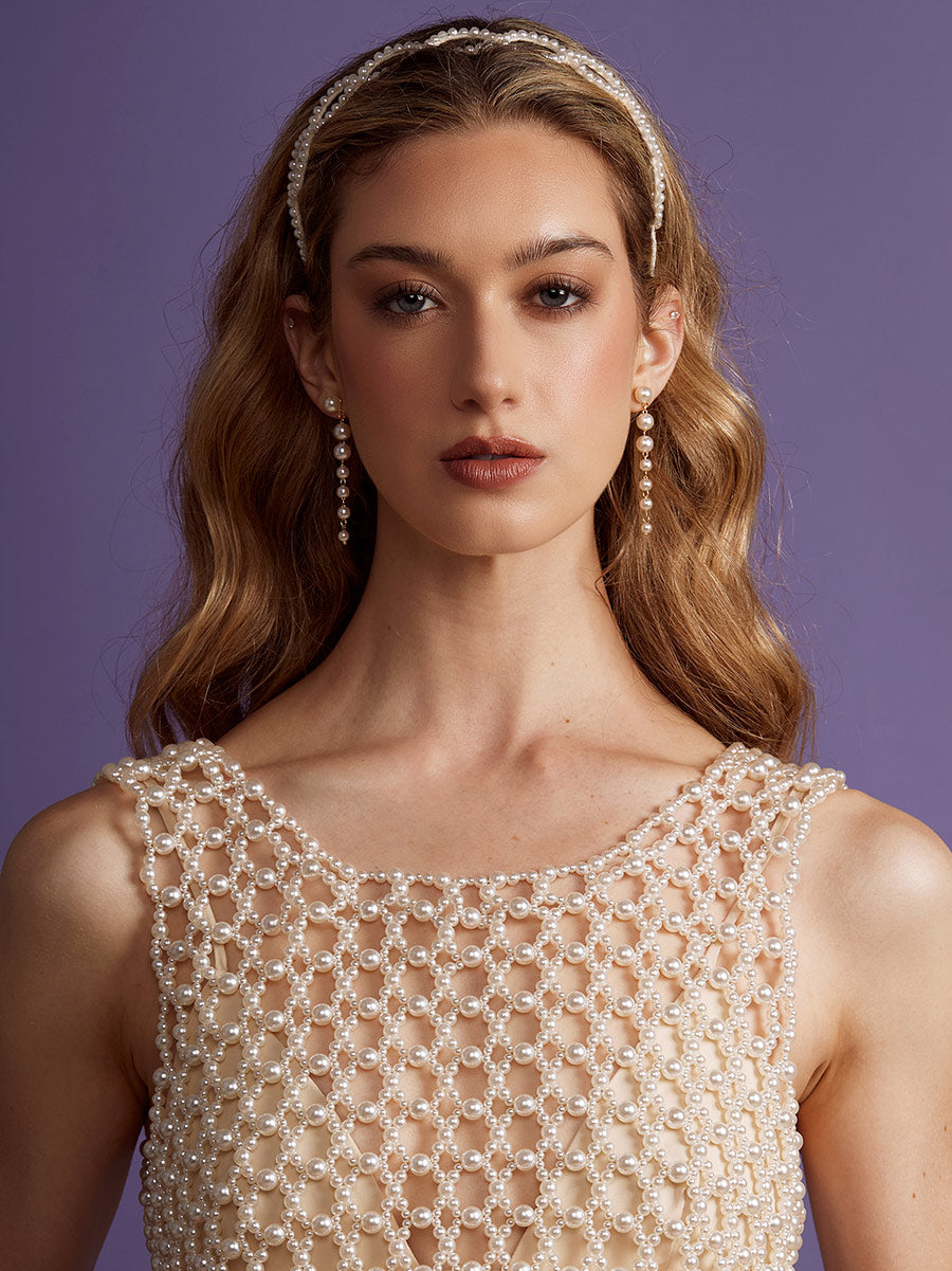 Graduated Pearl Linear Drop Earring