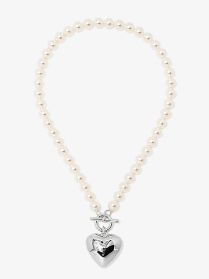 Heart Charm Pearl Collar Necklace