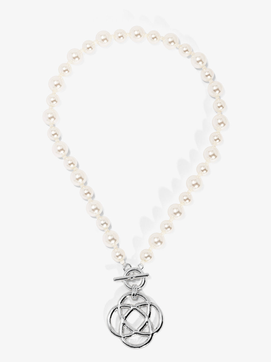 Clover Charm Pearl Beaded Collar Necklace
