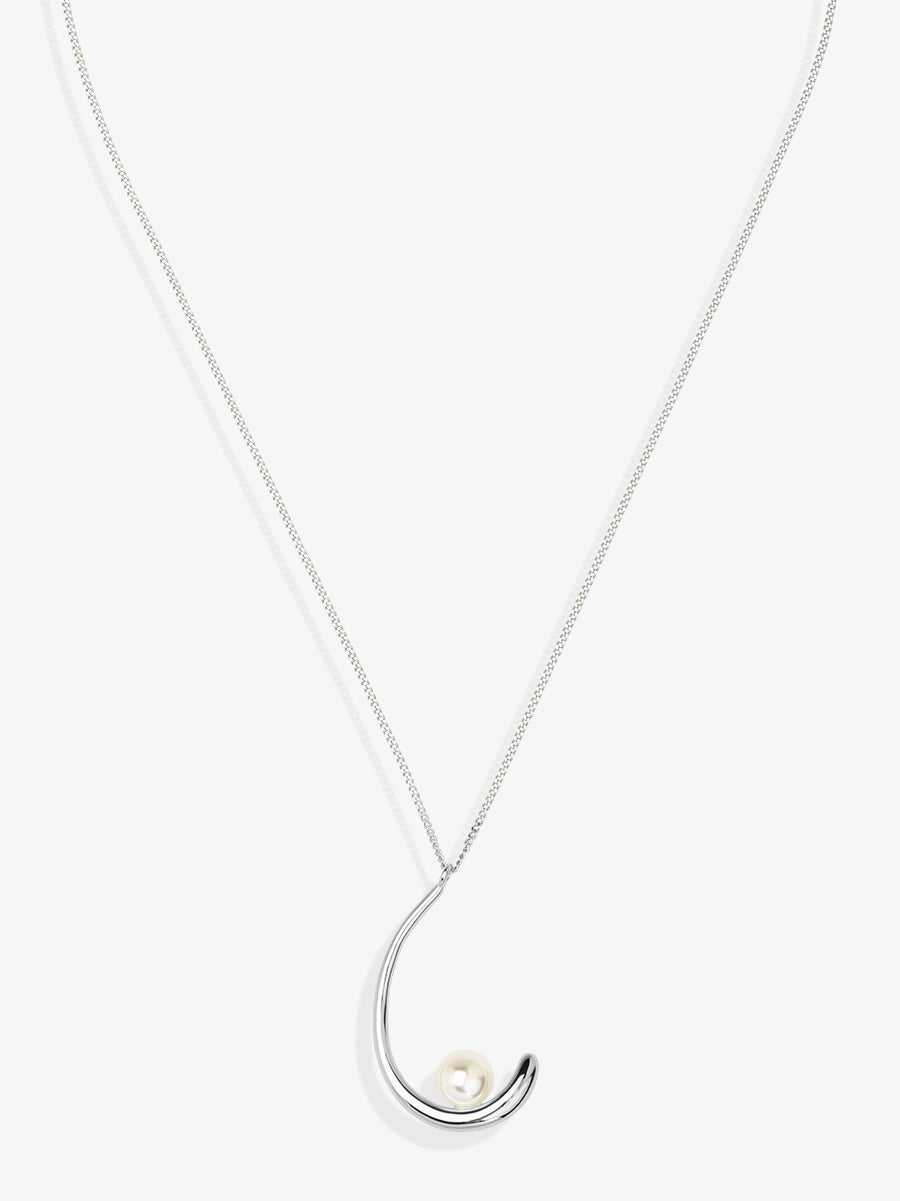Moon Pearl Short Necklace