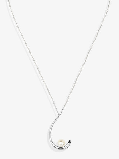 Moon Pearl Short Necklace