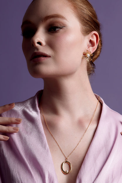 Hammered Oval Pearl Pendant Necklace