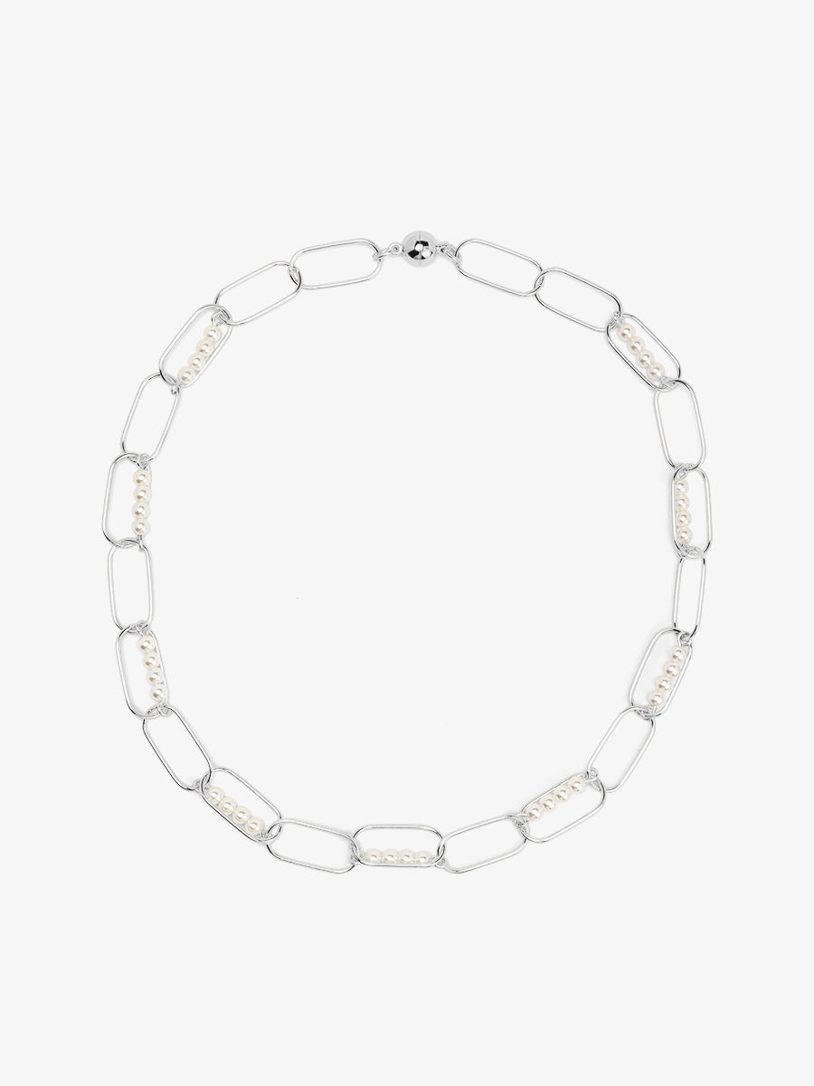 Linear Pearl Chain Short Necklace